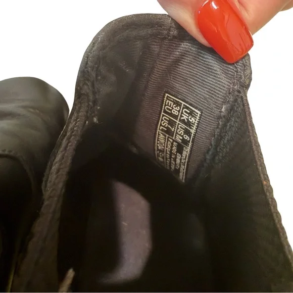 Dr. Martens Embury Chelsea Boots Black Leather Women’s 7 EU 38 Slip On Mens 6 - Picture 8 of 11